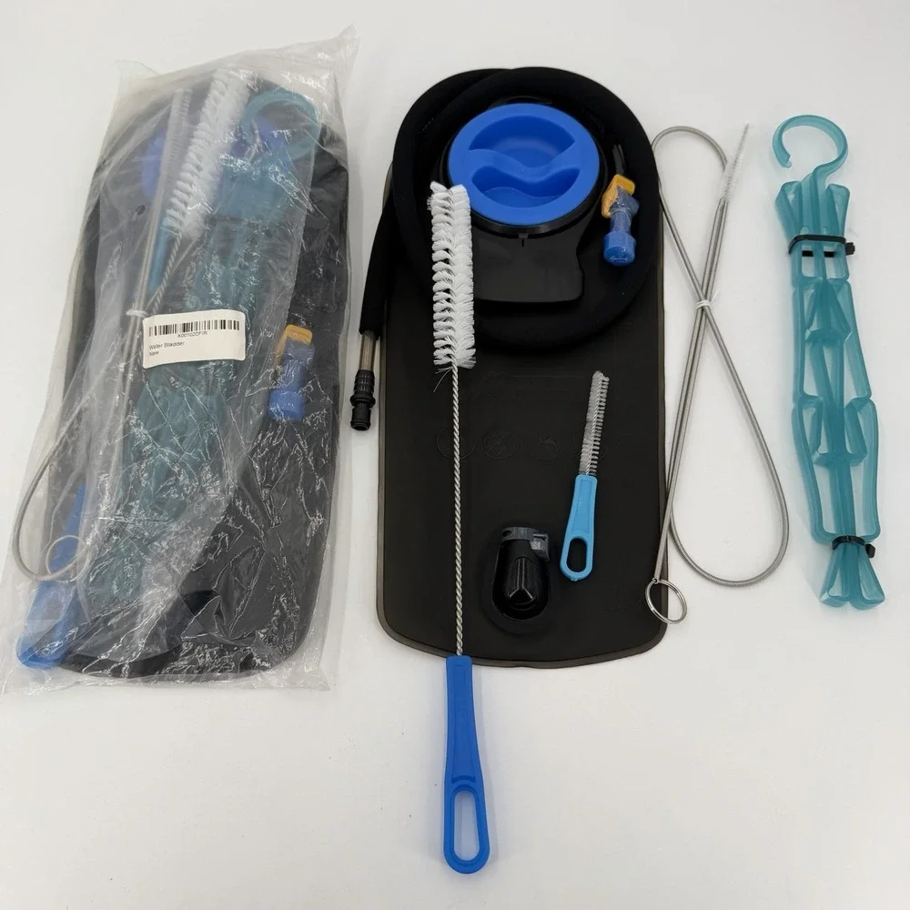 Hydration Bladder N Cleaning Kit 4-in-1 Water Reservoir Cleaning Kit Cleaner Set